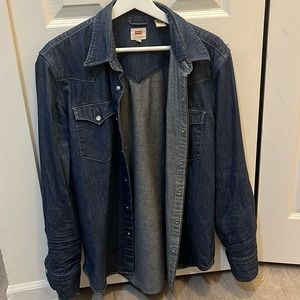 Blue denim Levis button shirt